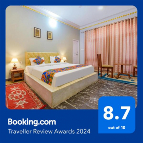 FabHotel The Castle Homestay I
